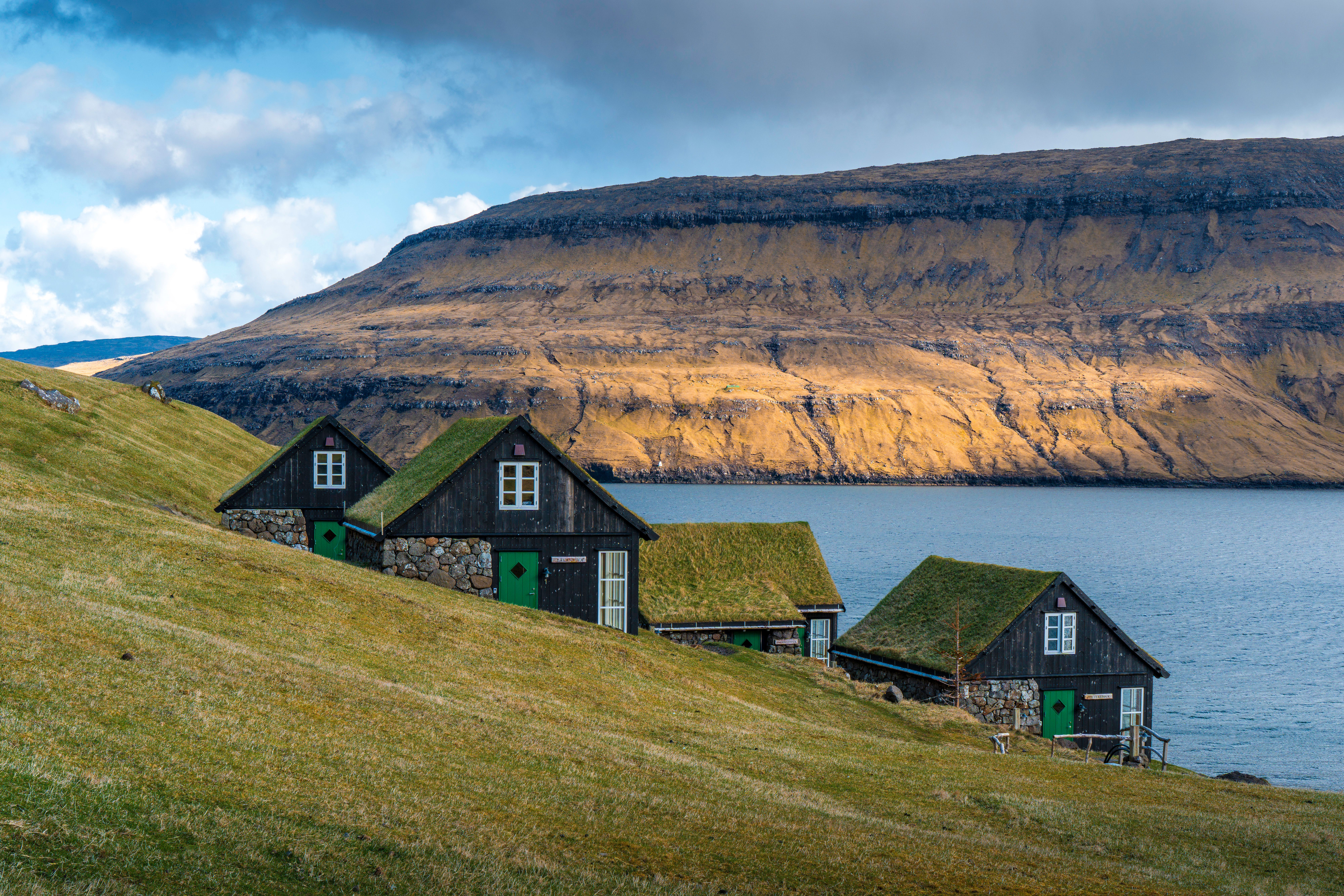 Aircraft approaching Vágar Airport in the Faroe Islands